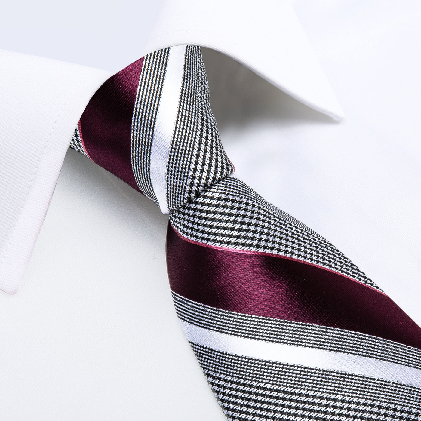 Red Stripes Silk Tie Set tie set - Sophisticated Gentlemen