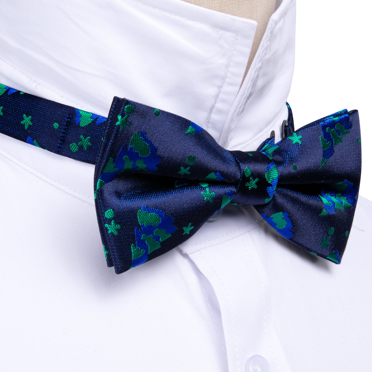 Blue Xmas Tree Silk Bow Tie Set bow ties - Sophisticated Gentlemen
