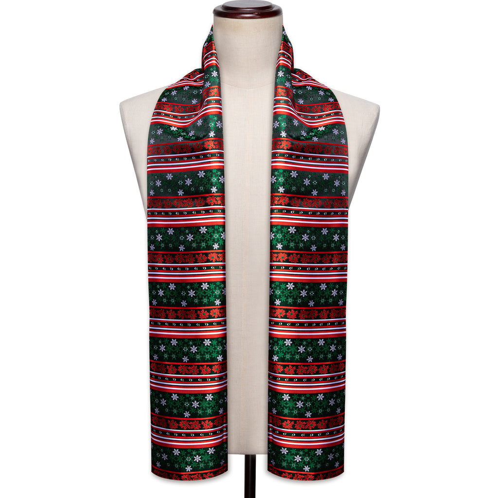 Green Red Christmas Snowflake Pattern Silk Scarf Scarf - Sophisticated Gentlemen