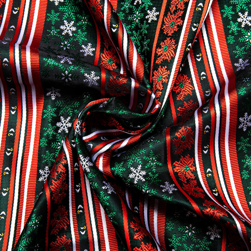 Green Red Christmas Snowflake Pattern Silk Scarf Scarf - Sophisticated Gentlemen